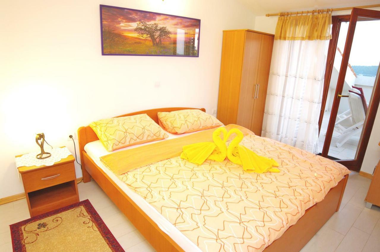 Apartments Cezar Vinkuran Zewnętrze zdjęcie